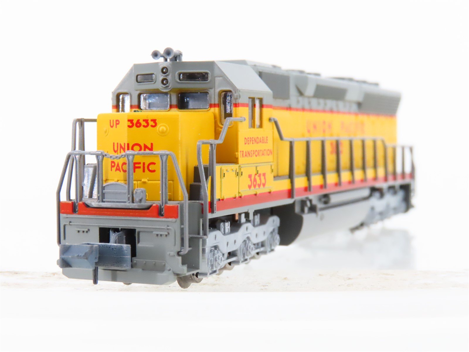 N Scale KATO 176-31C UP Union Pacific SD40 Diesel Locomotive #3633