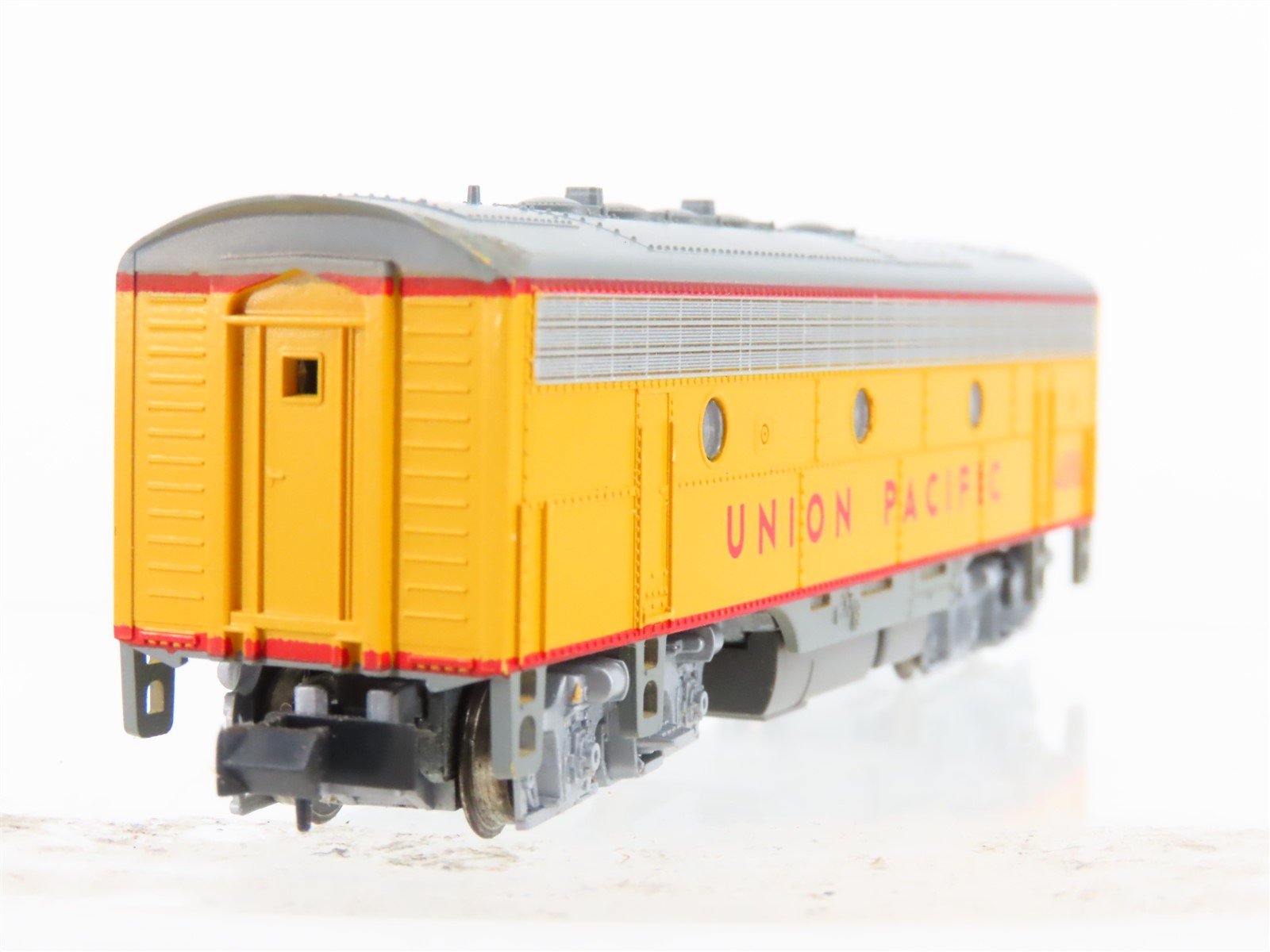 N Scale KATO 176-105 UP Union Pacific F7B Diesel Locomotive #1488C