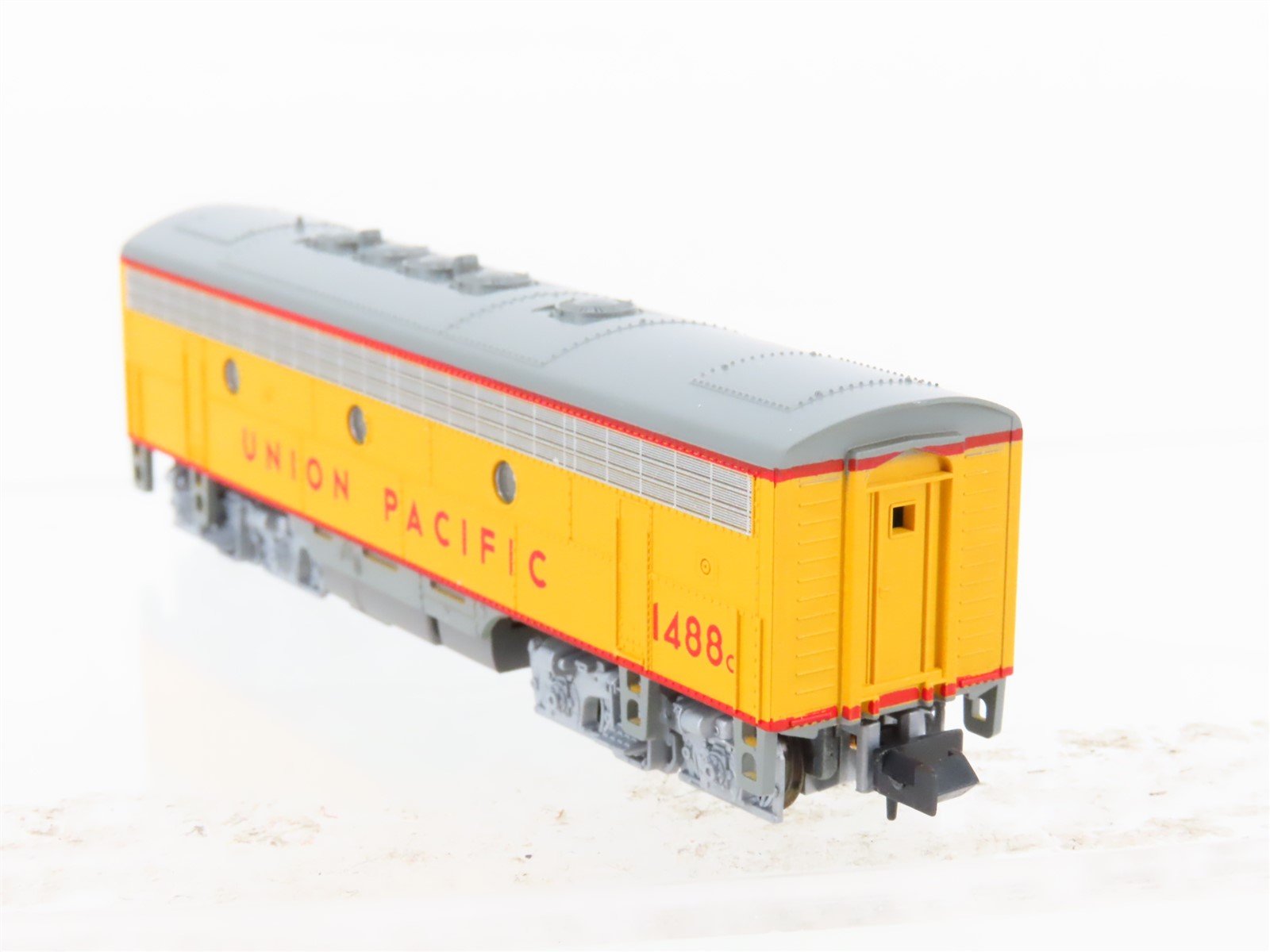N Scale KATO 176-105 UP Union Pacific F7B Diesel Locomotive #1488B