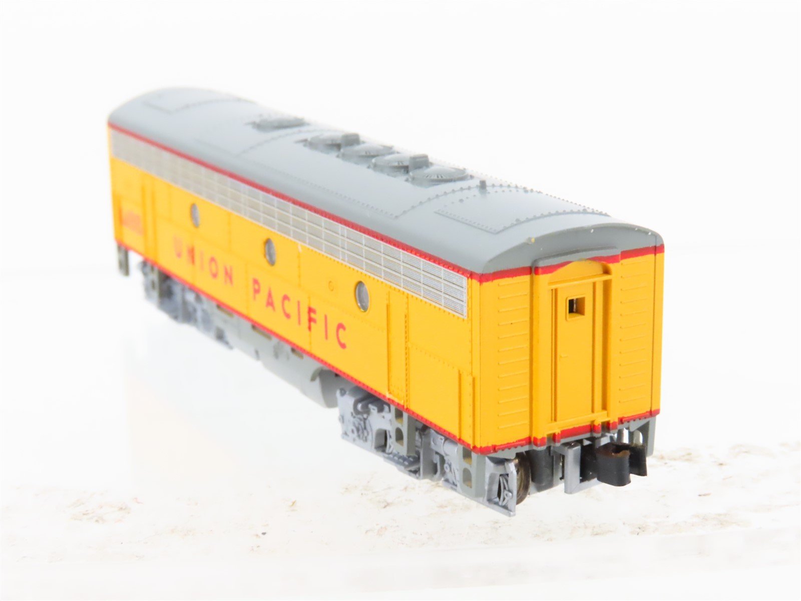 N Scale KATO 176-105 UP Union Pacific F7B Diesel Locomotive #1488B