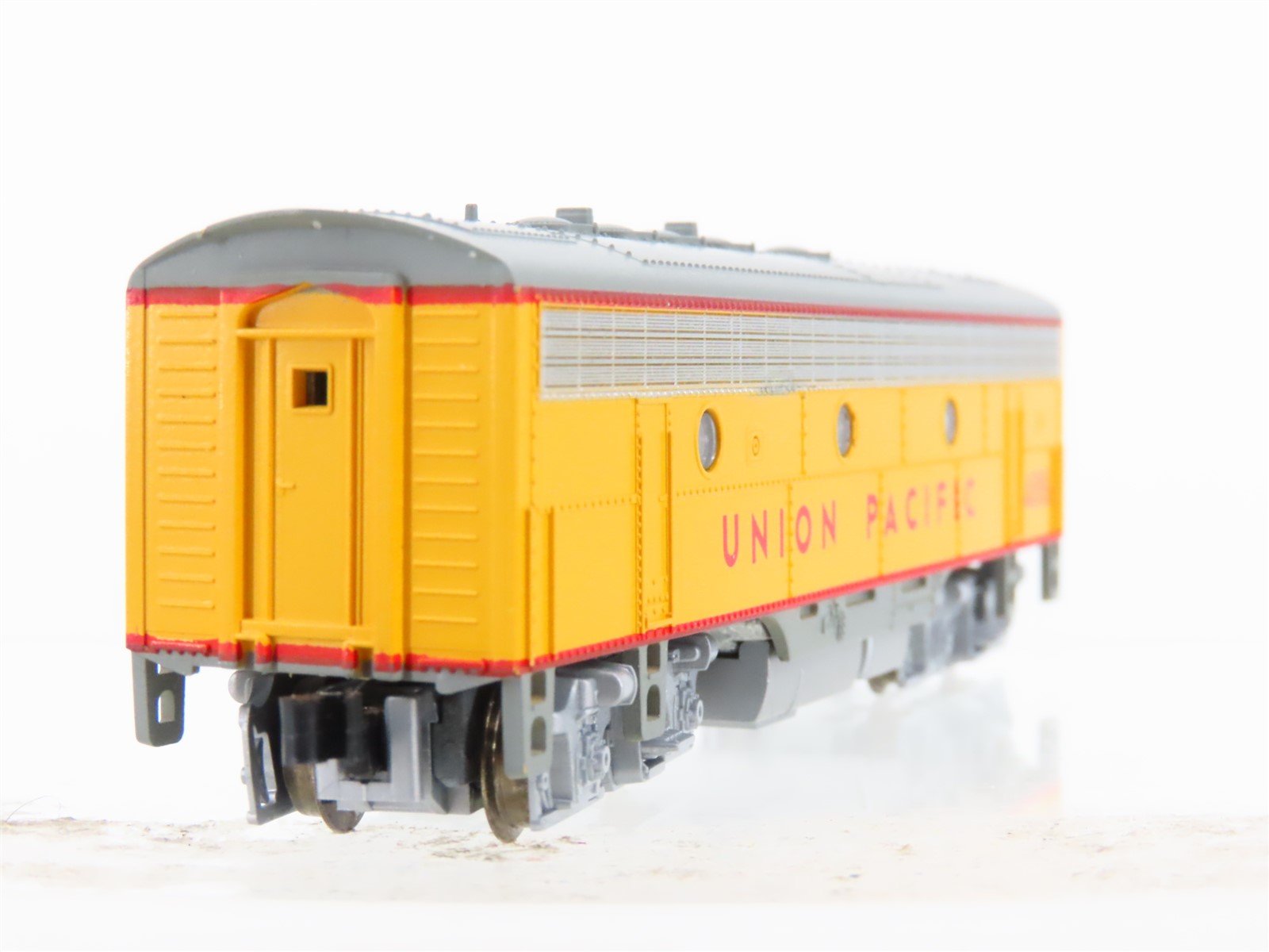 N Scale KATO 176-105 UP Union Pacific F7B Diesel Locomotive #1488B