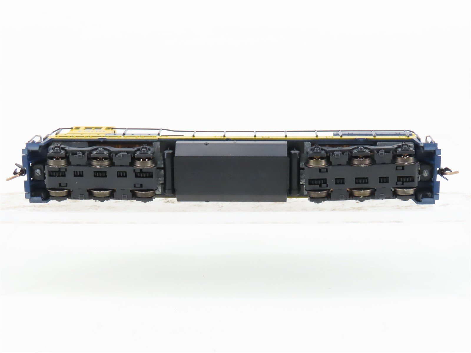 N Scale KATO 176-172 ATSF Santa Fe U30C Diesel Locomotive #7509