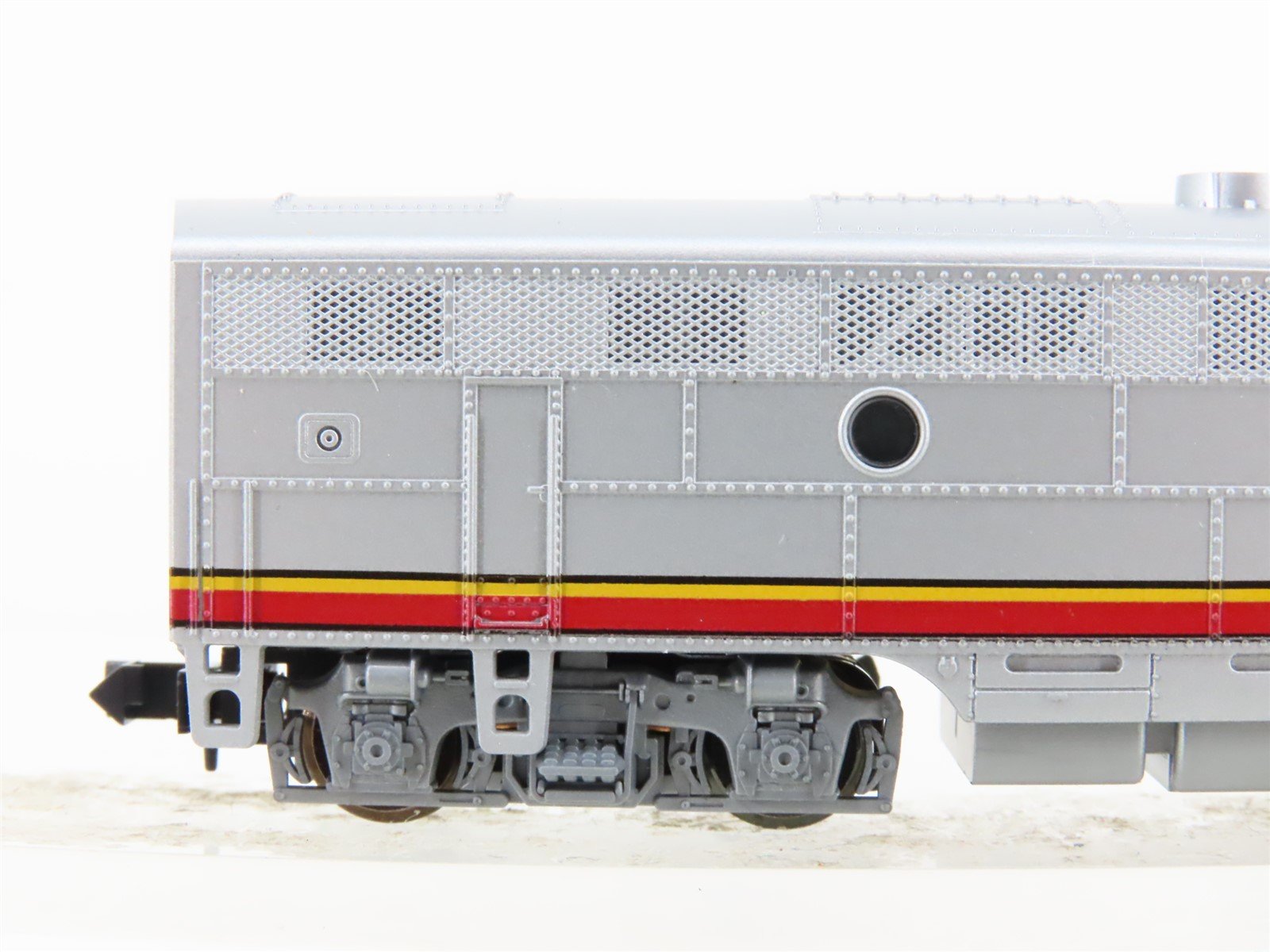 N Scale KATO 176-194 ATSF Santa Fe F3B Diesel Locomotive
