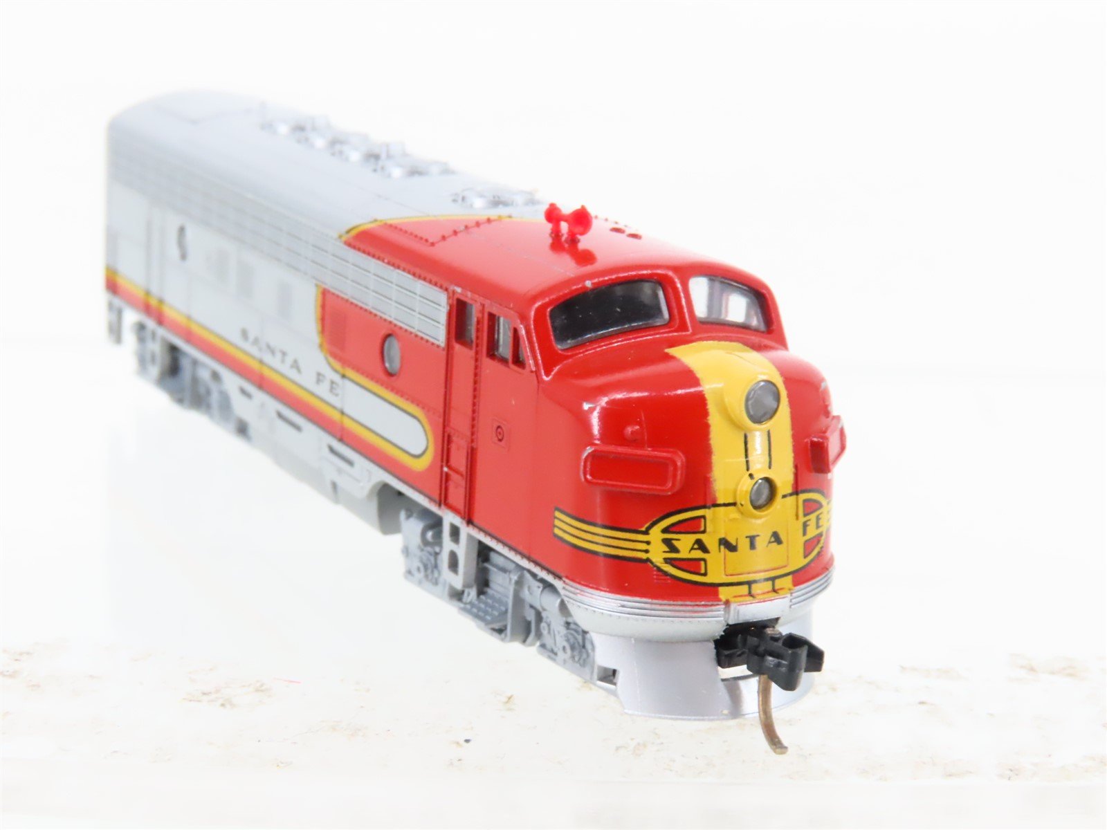 N Scale KATO 176-211 ATSF Santa Fe F7A Diesel Locomotive