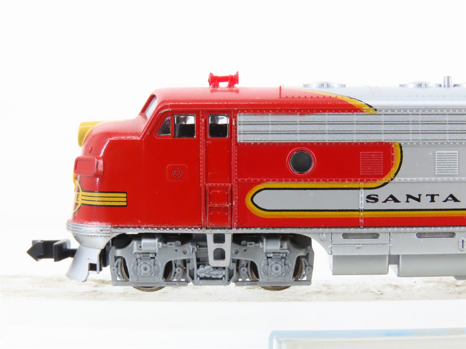 N Scale KATO 176-211 ATSF Santa Fe F7A Diesel Locomotive