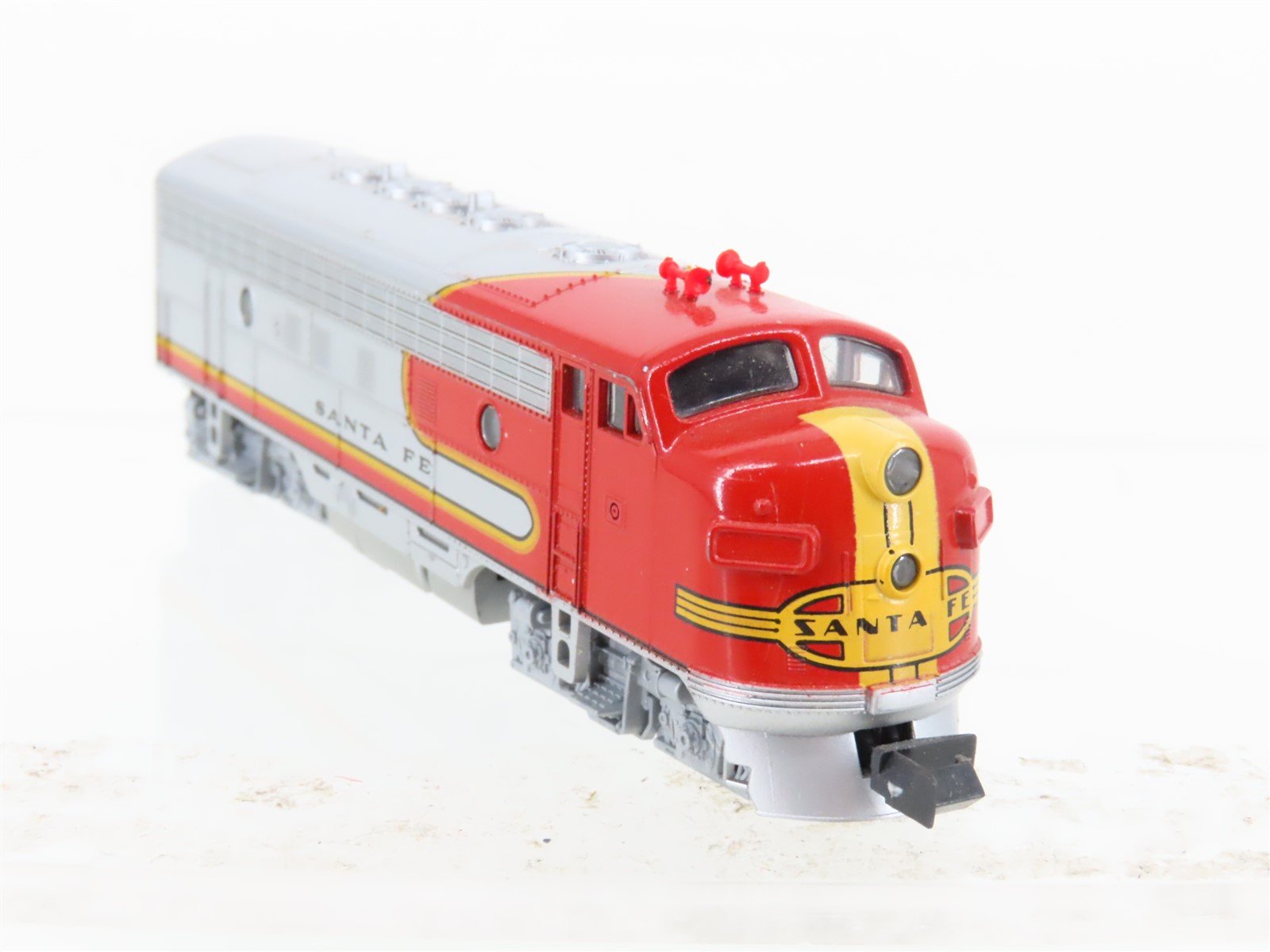 N Scale KATO 176-211 ATSF Santa Fe F7A Diesel Locomotive