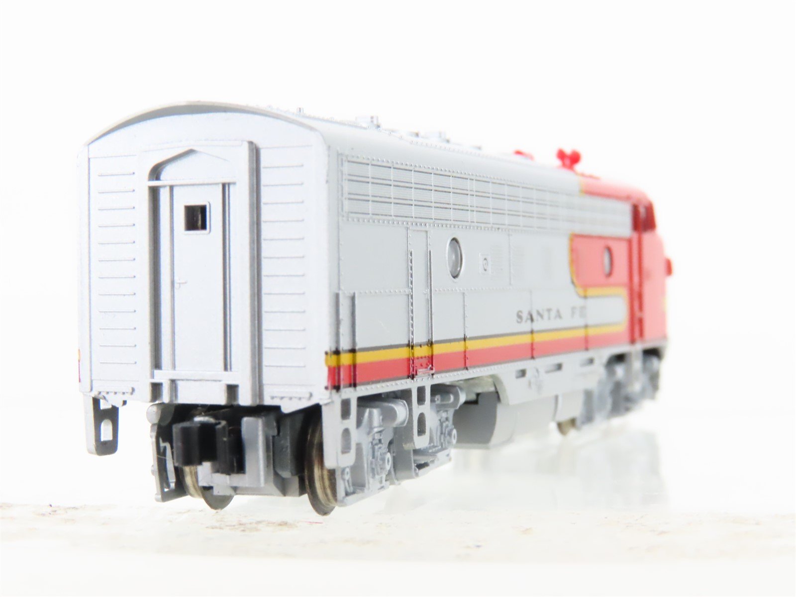 N Scale KATO 176-211 ATSF Santa Fe F7A Diesel Locomotive