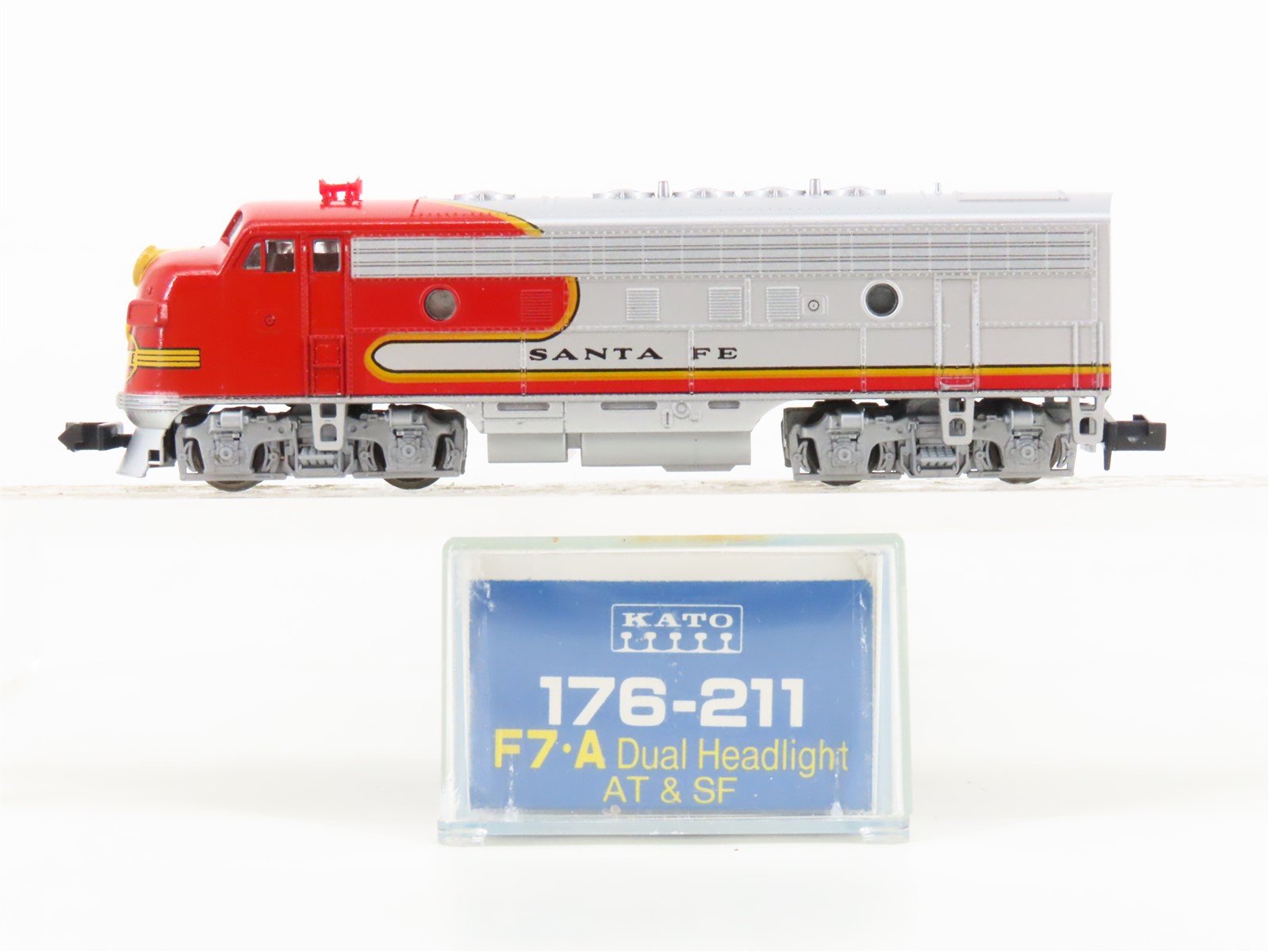 N Scale KATO 176-211 ATSF Santa Fe F7A Diesel Locomotive