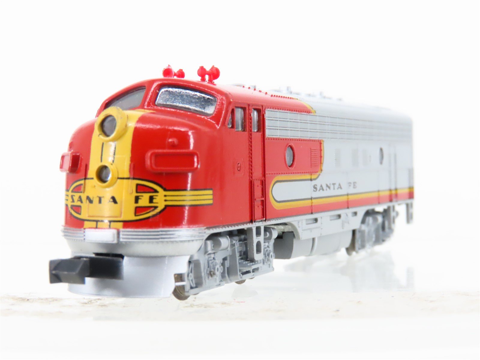 N Scale KATO 176-211 ATSF Santa Fe F7A Diesel Locomotive