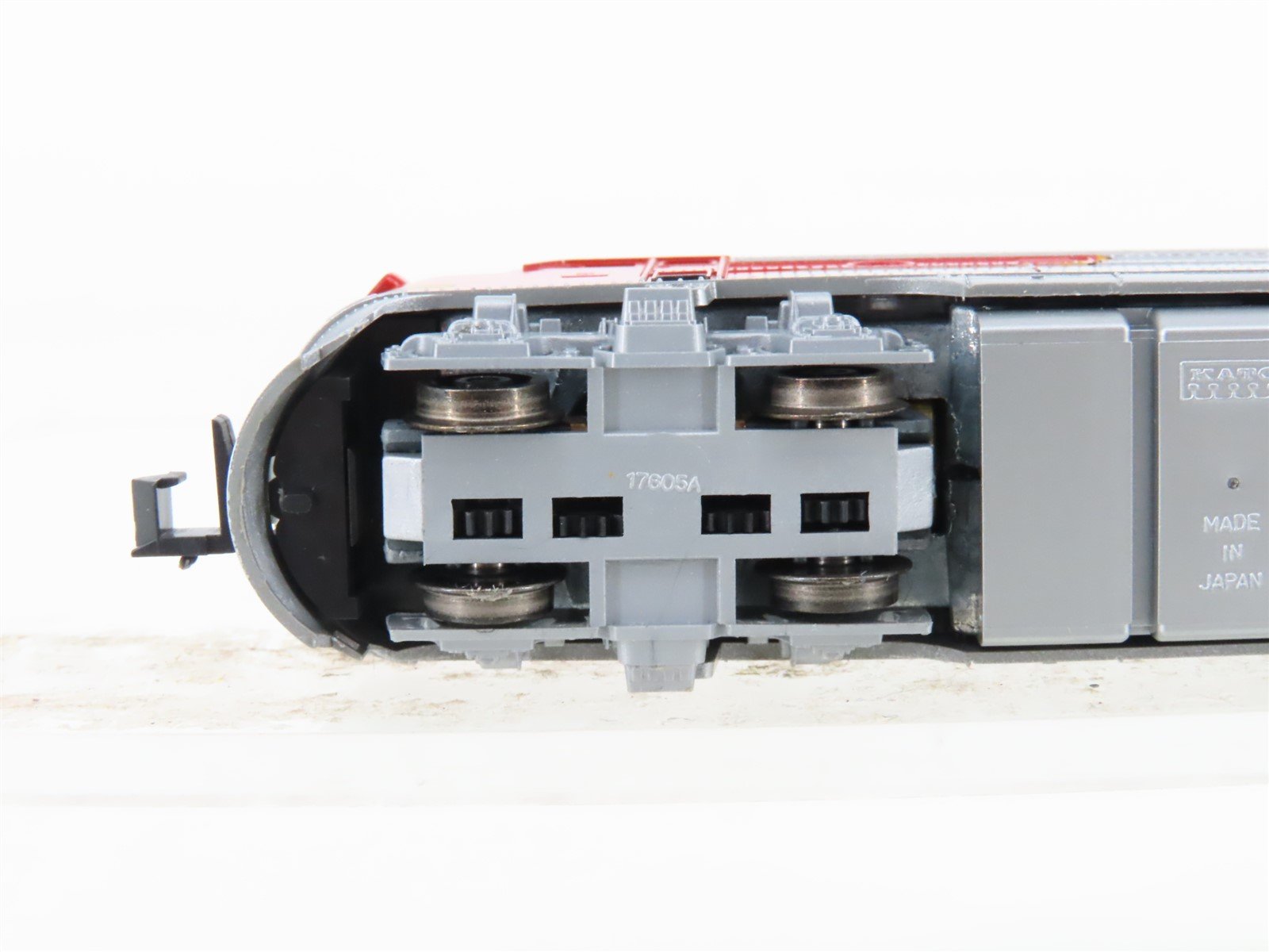 N Scale KATO 176-211 ATSF Santa Fe F7A Diesel Locomotive