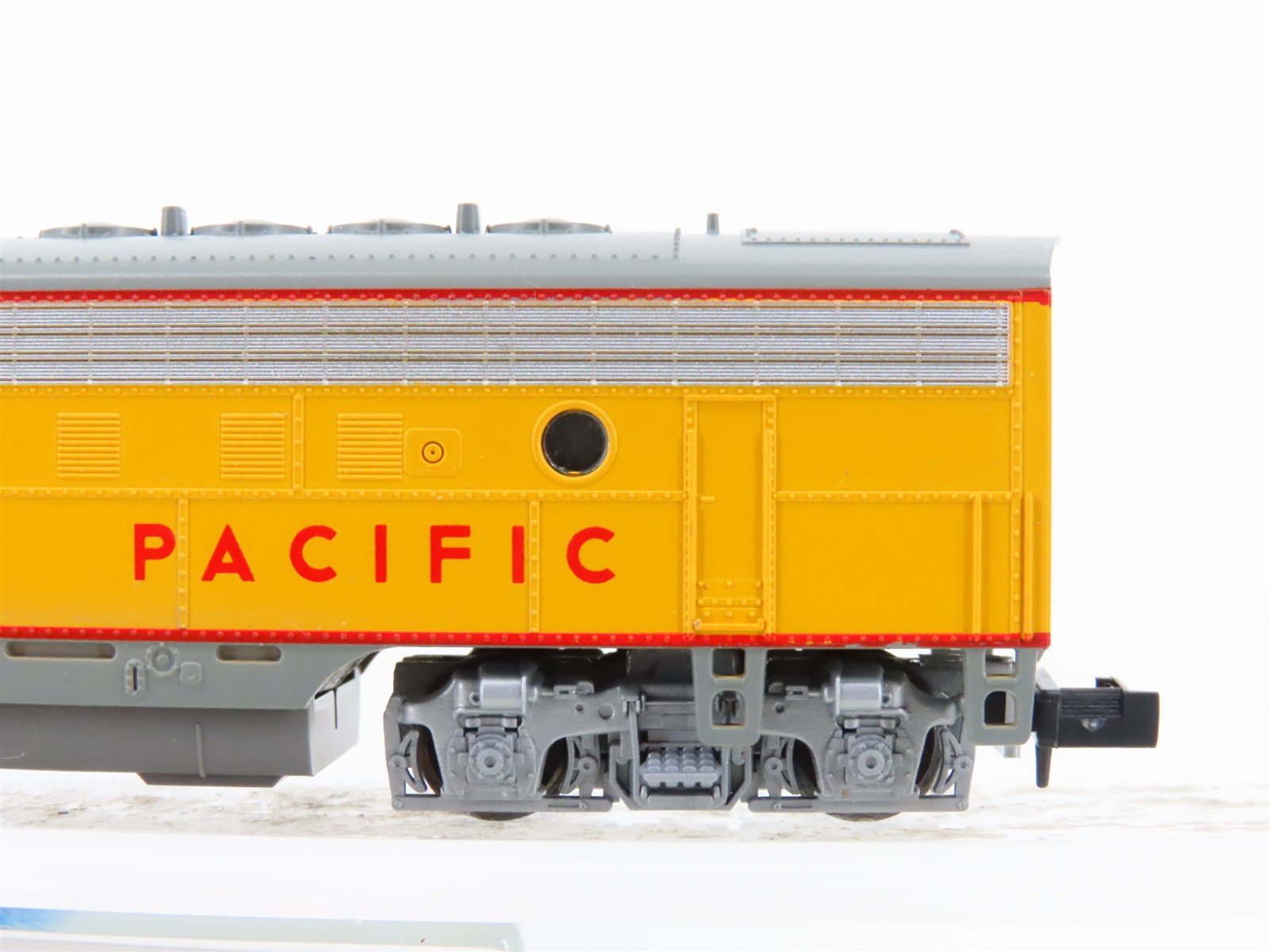 N Scale KATO 176-216 UP Union Pacific F7A Diesel Locomotive #1464