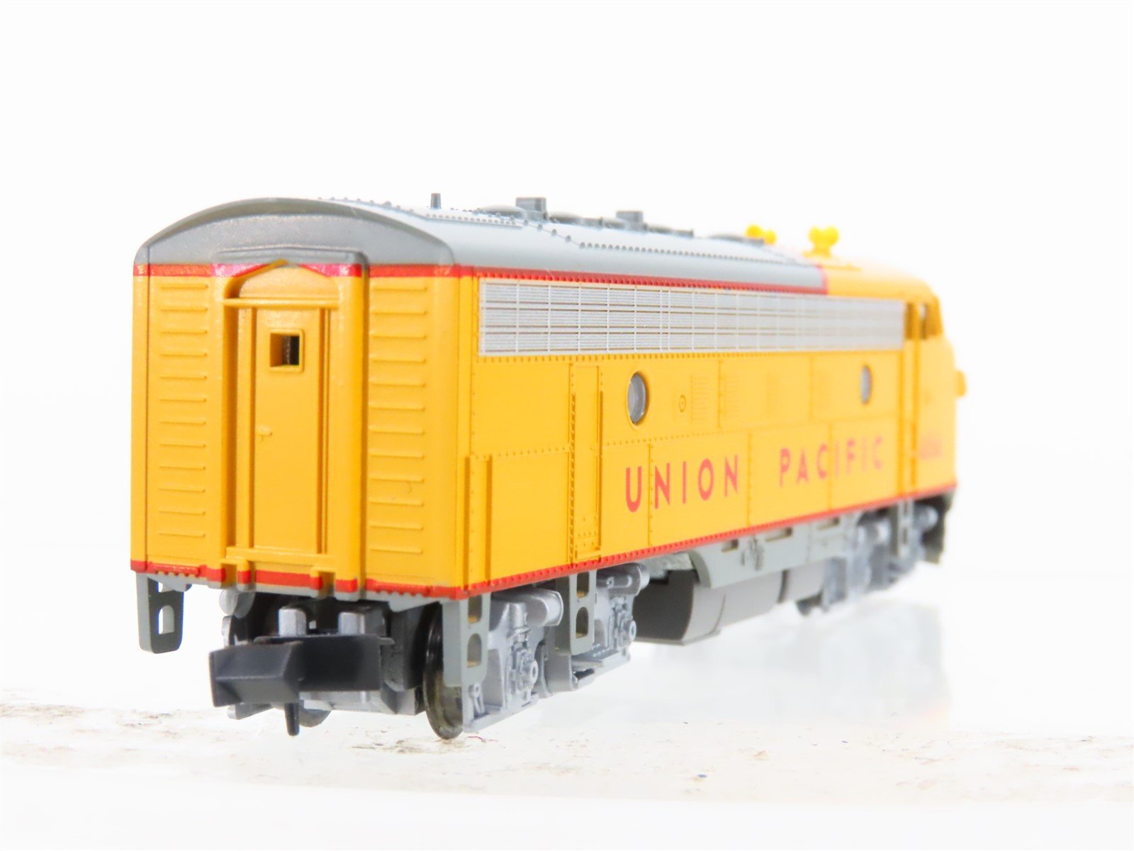N Scale KATO 176-216 UP Union Pacific F7A Diesel Locomotive #1464