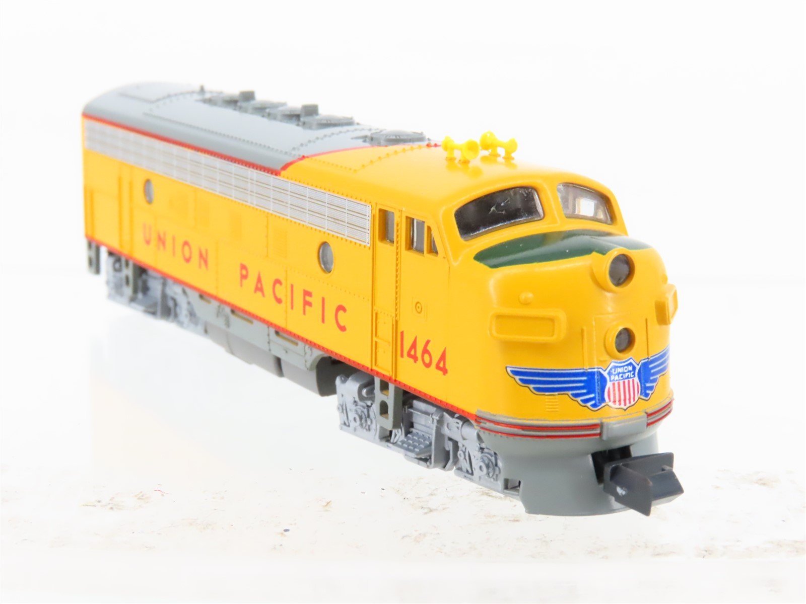 N Scale KATO 176-216 UP Union Pacific F7A Diesel Locomotive #1464