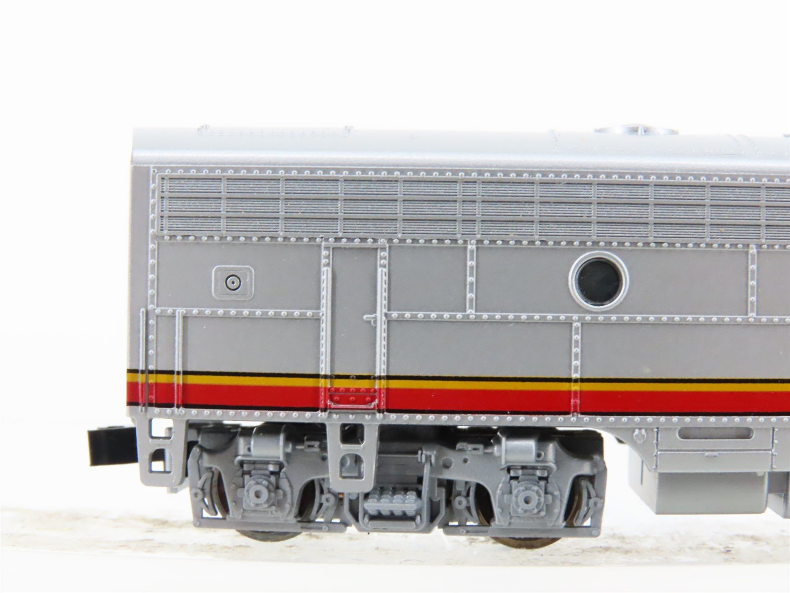 N Scale KATO 176-221 ATSF Santa Fe F7B Diesel Locomotive