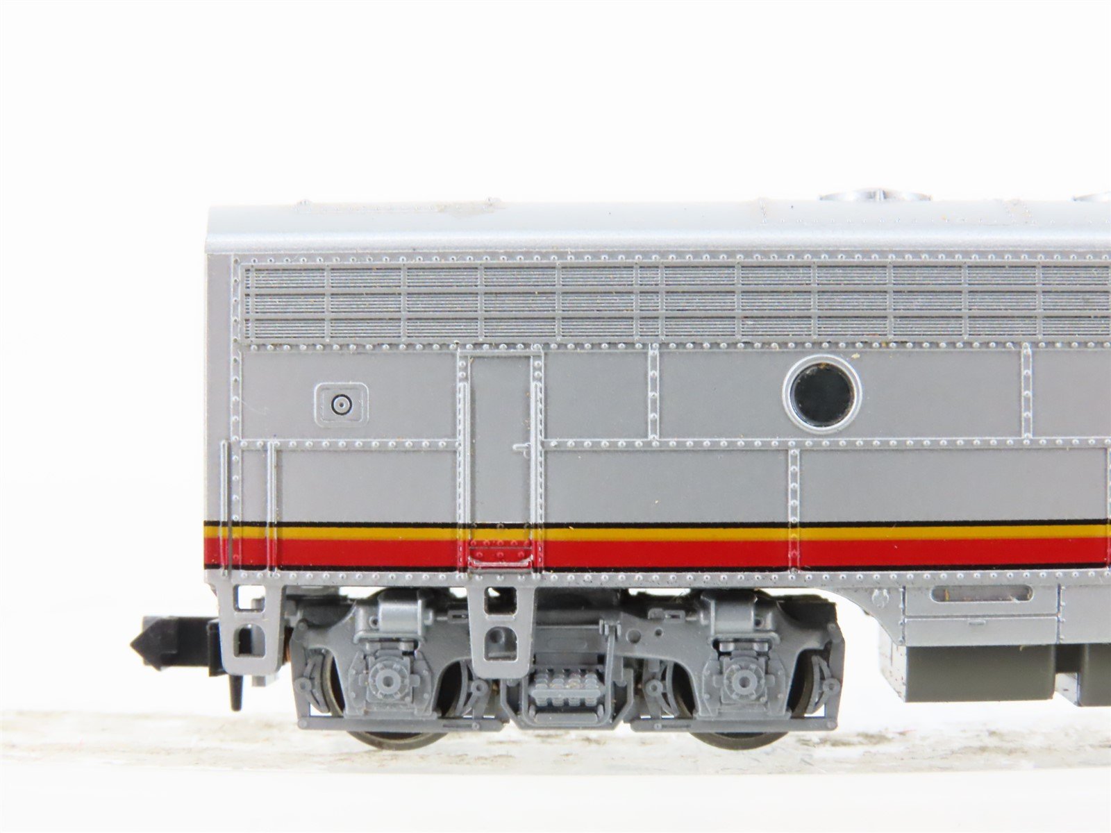 N Scale KATO 176-221 ATSF Santa Fe F7B Diesel Locomotive