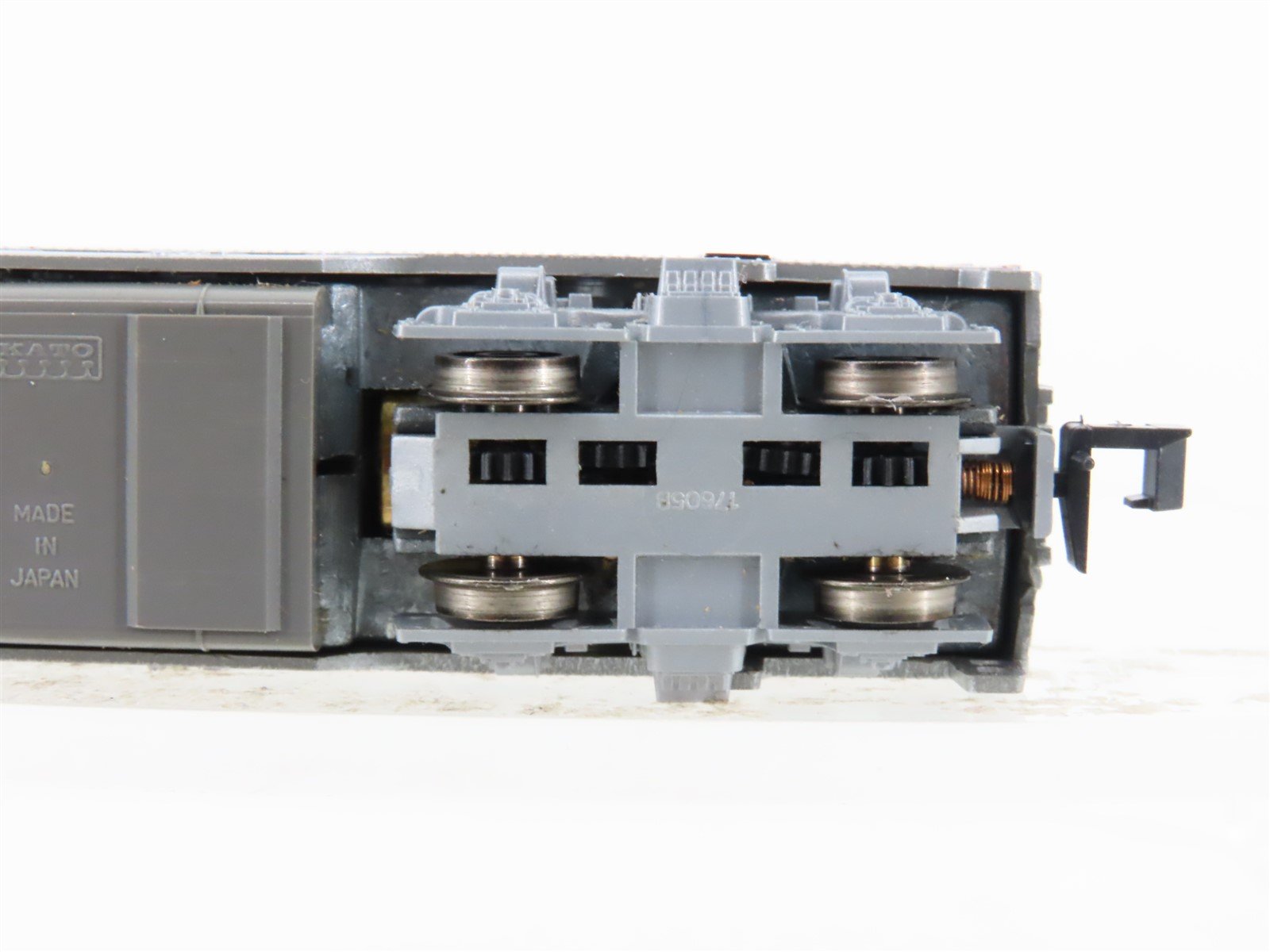 N Scale KATO 176-221 ATSF Santa Fe F7B Diesel Locomotive