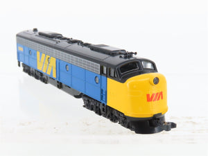 N Scale KATO 176-271 VIA Rail E8/9A Diesel Locomotive #1898