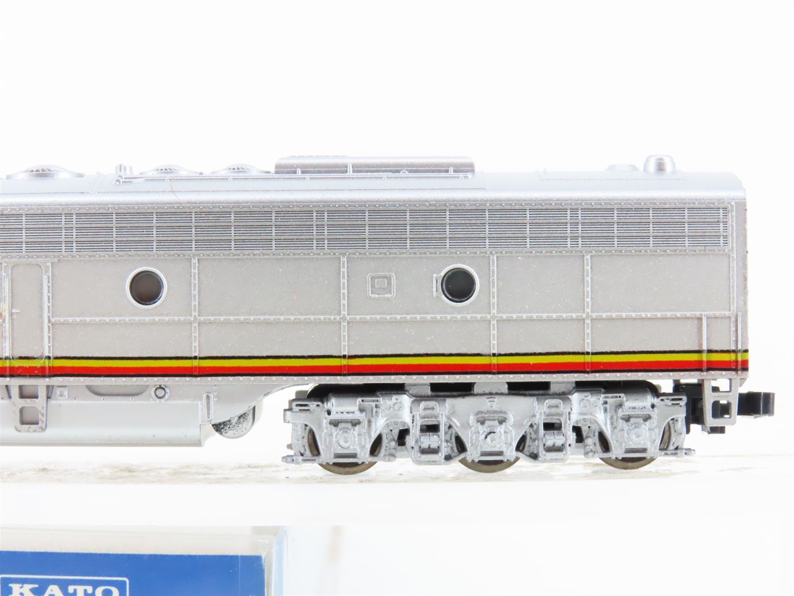 N Scale KATO 176-290 ATSF Santa Fe E8/9B Diesel Locomotive CUSTOM