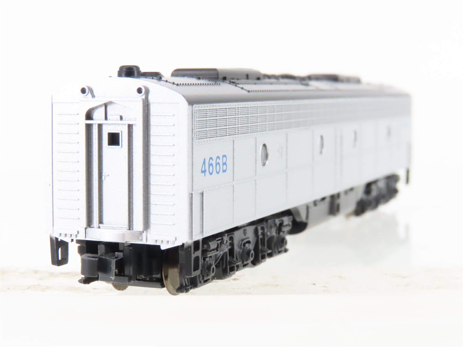 N Scale KATO 176-291 Amtrak E8/9B Diesel Locomotive #466B