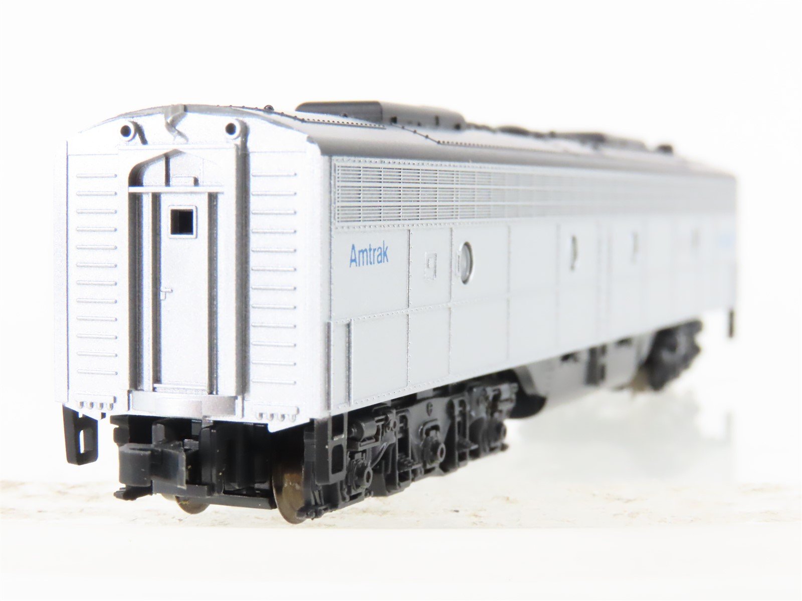N Scale KATO 176-291 Amtrak E8/9B Diesel Locomotive #466B