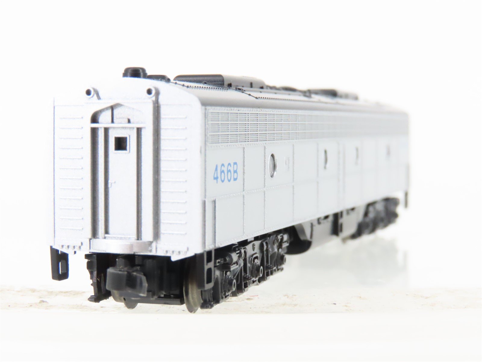 N Scale KATO 176-291 Amtrak E8/9B Diesel Locomotive #466B