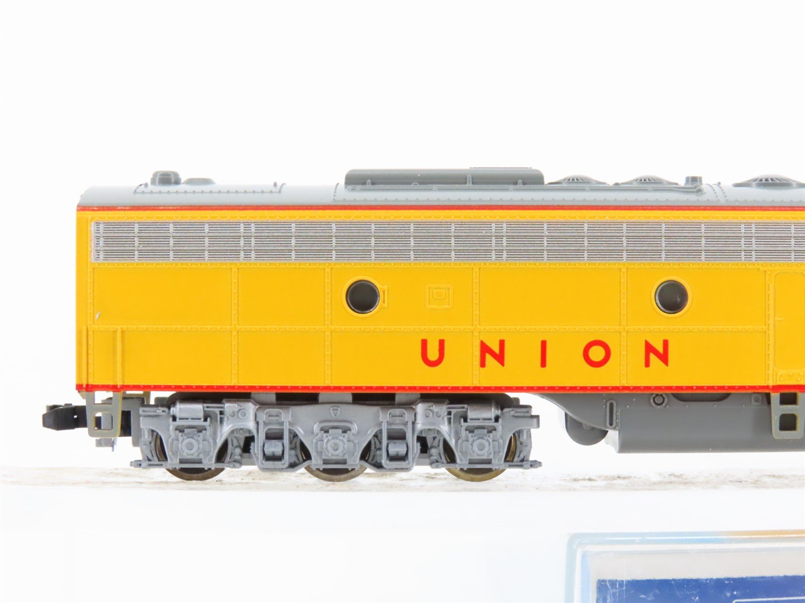 N Scale KATO 176-294 UP Union Pacific E8/9B Diesel Locomotive #935B