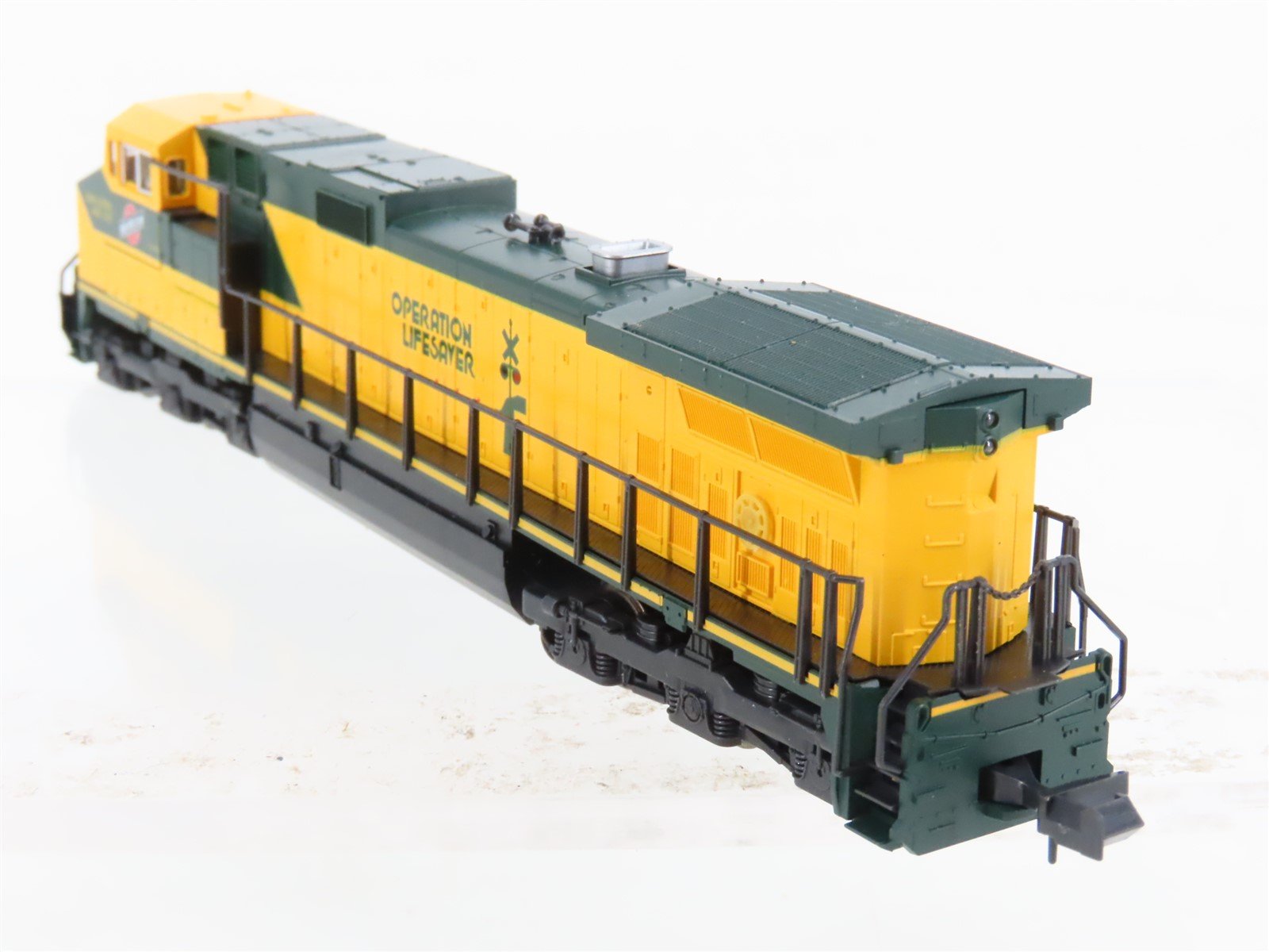 N Scale KATO 176-3309 CNW Operation Lifesaver 44-9W Diesel Locomotive