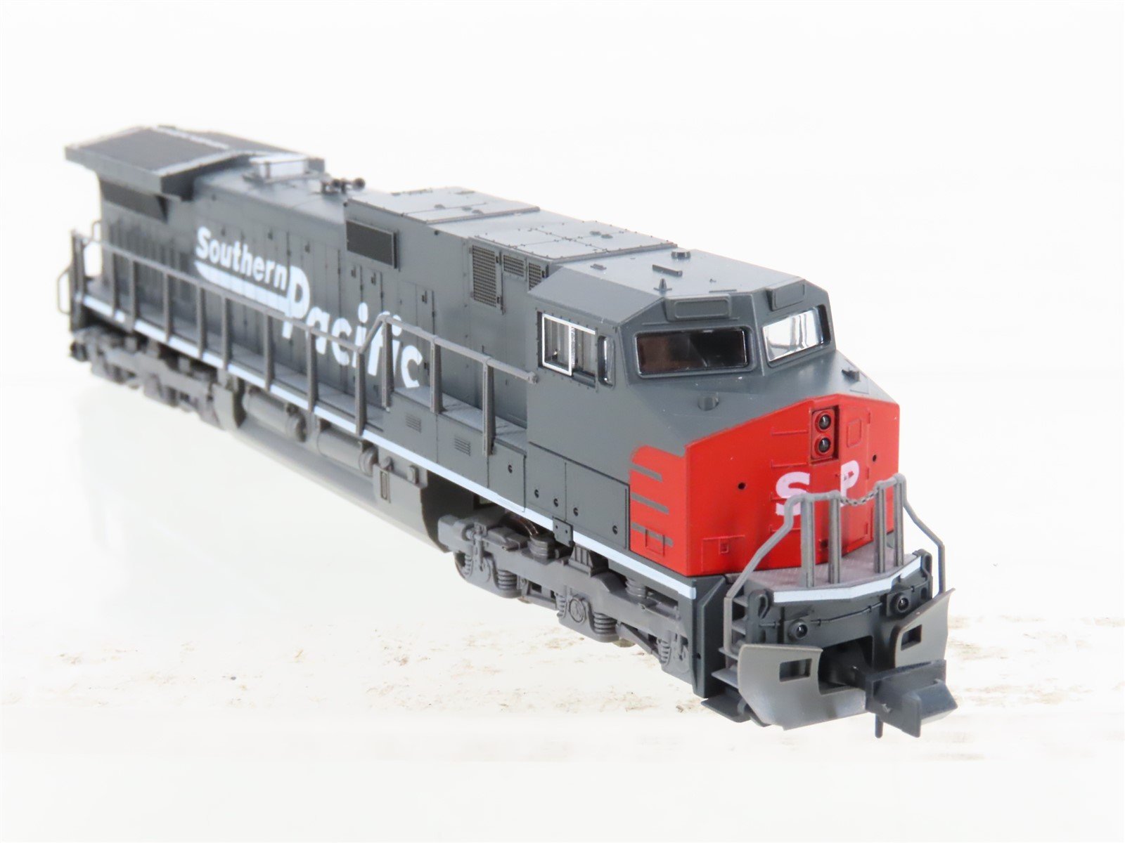 N Scale KATO 176-3603 SP Southern Pacific C44-9W Diesel Locomotive