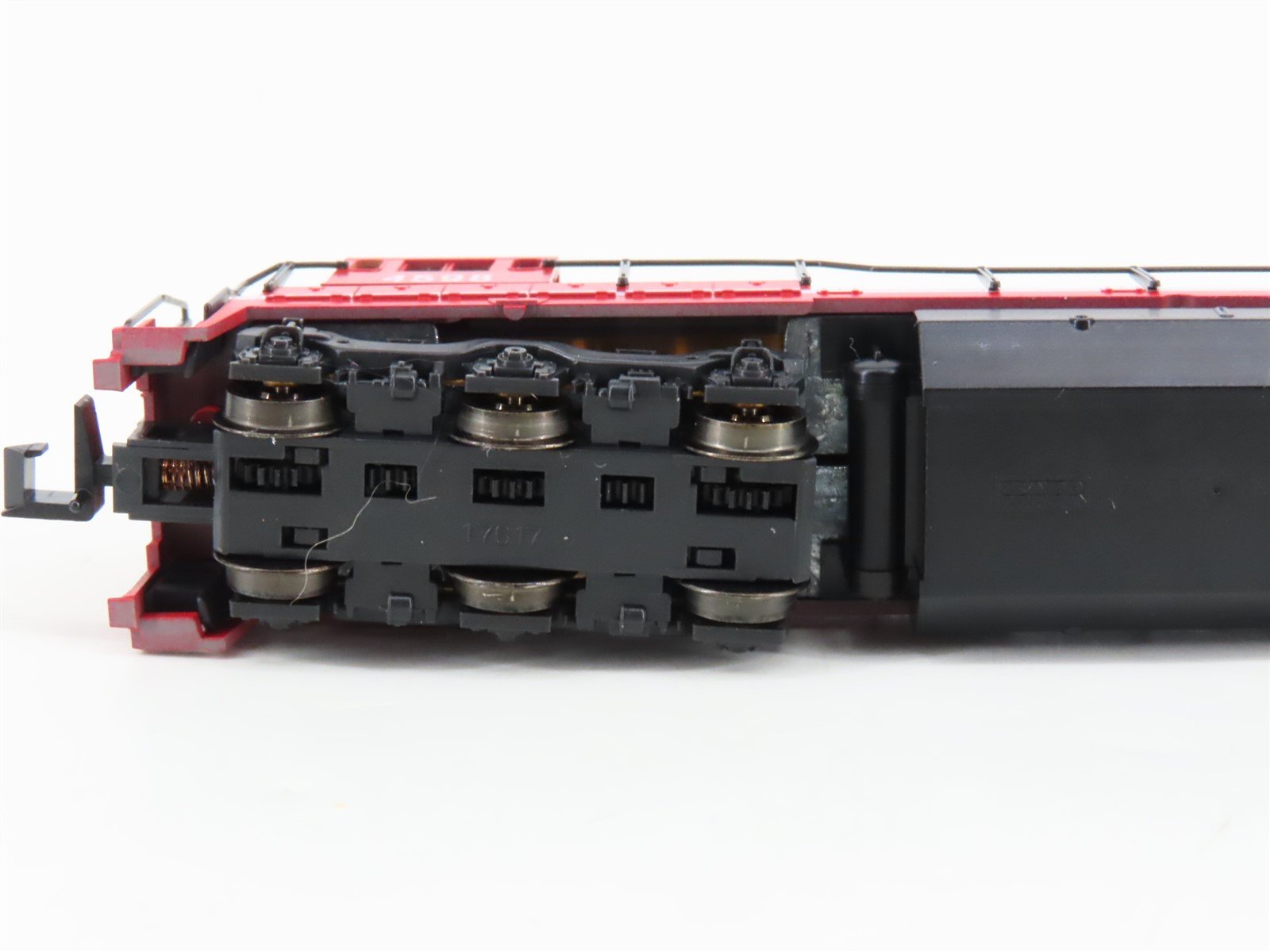 N Scale KATO 17617-7 RI Rock Island U30C Diesel Locomotive #4598
