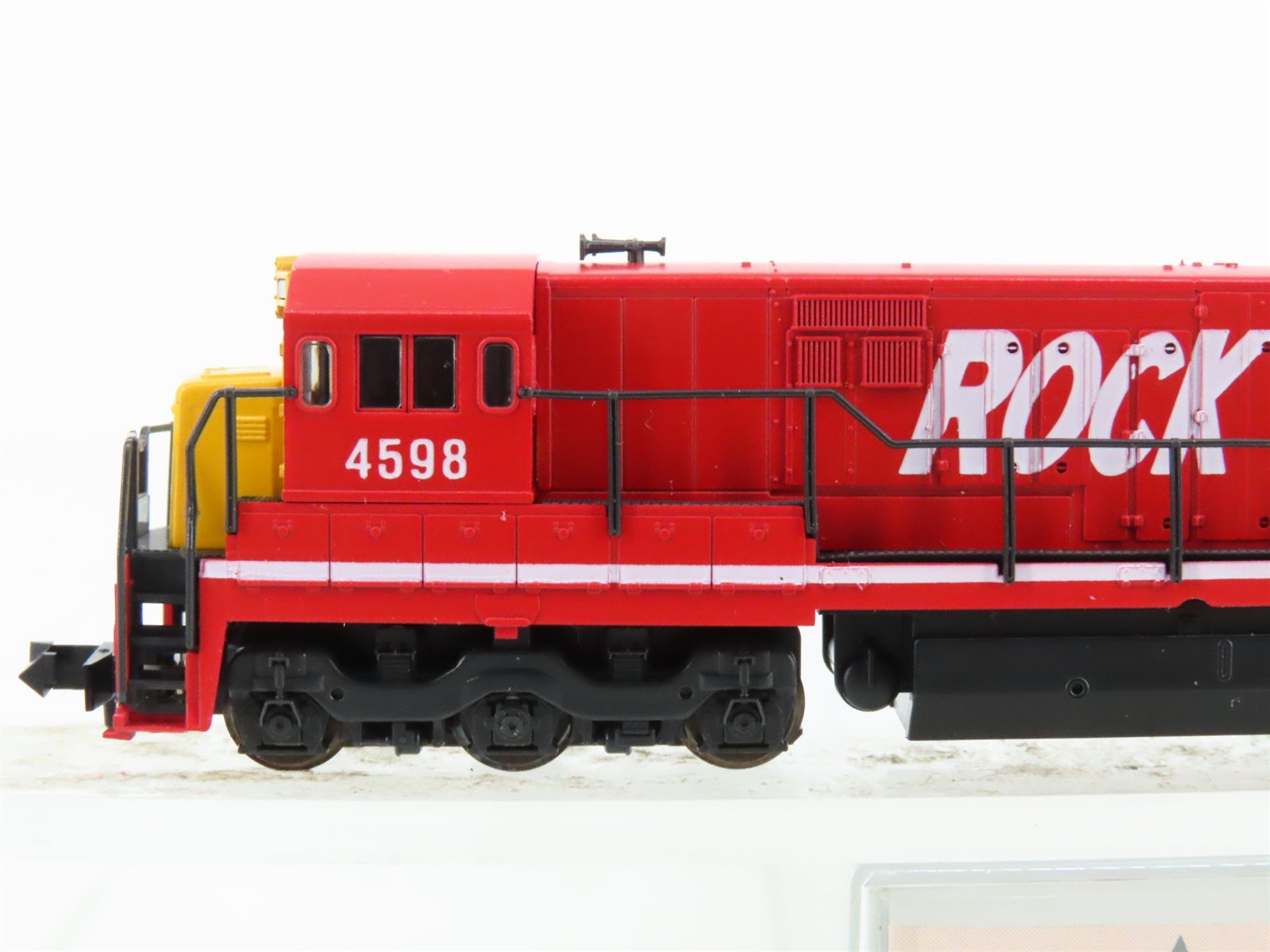 N Scale KATO 17617-7 RI Rock Island U30C Diesel Locomotive #4598