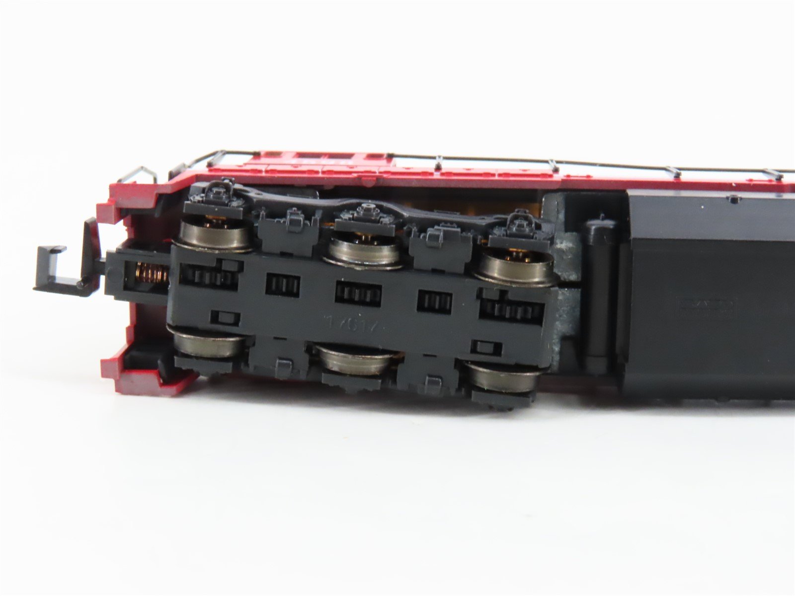 N Scale KATO 17617-7 RI Rock Island U30C Diesel Locomotive #4598