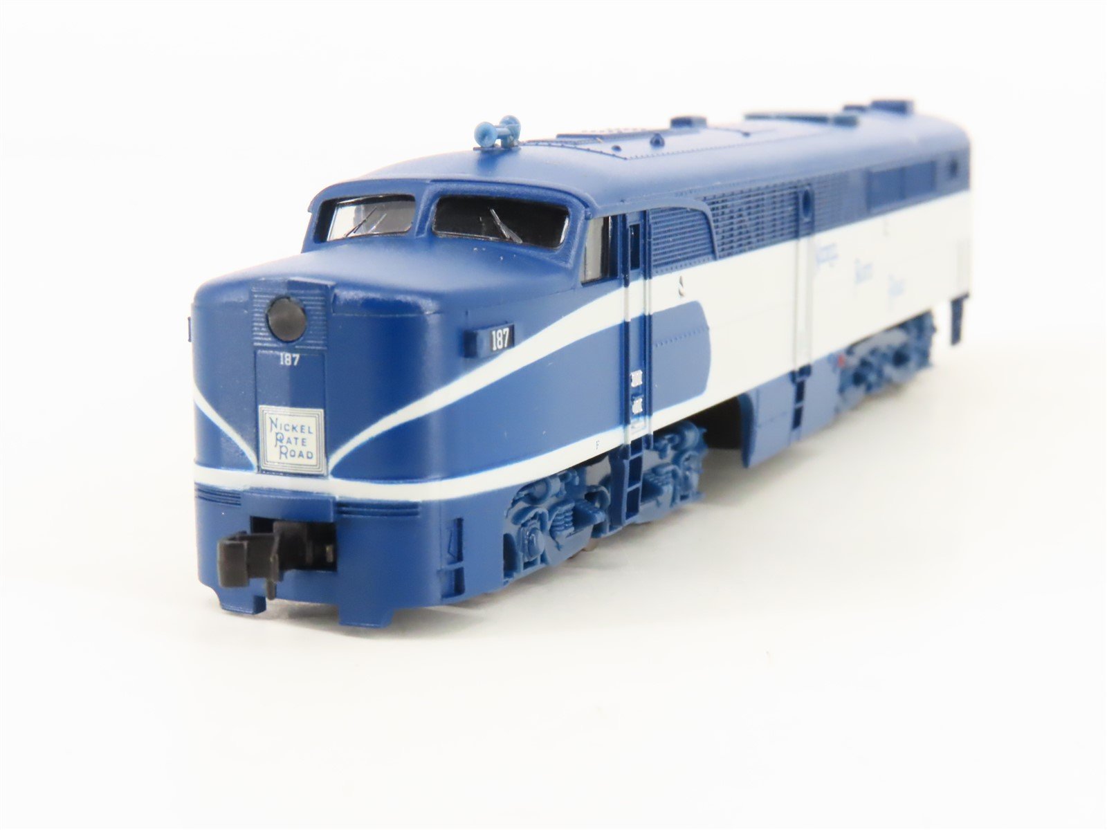 N Scale Life-Like 7057 NKP Nickel Plate Road Alco PA Diesel Loco #187