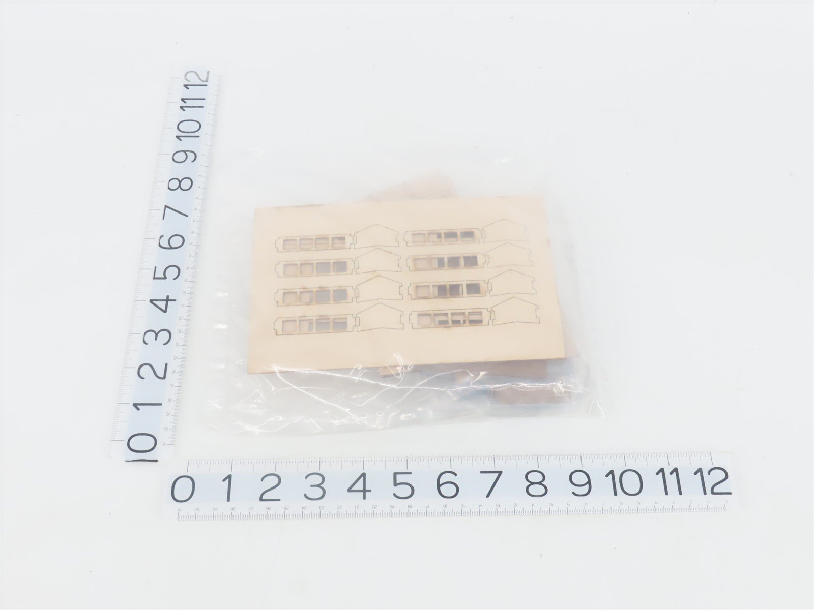 HO 1/87 Scale Scientific Models Laser Kit #88547 Four-Stall Keddie Roundhouse