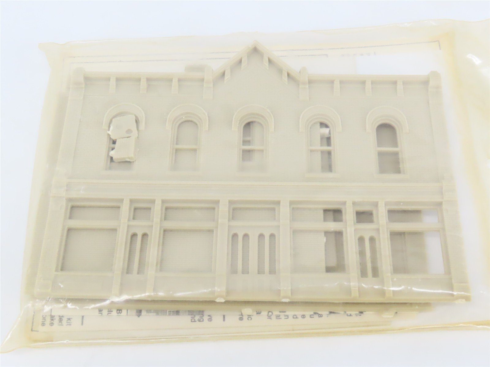 LOT of 5 HO 1/87 Scale DPM City Building Kits - Townhouse, Shops & More