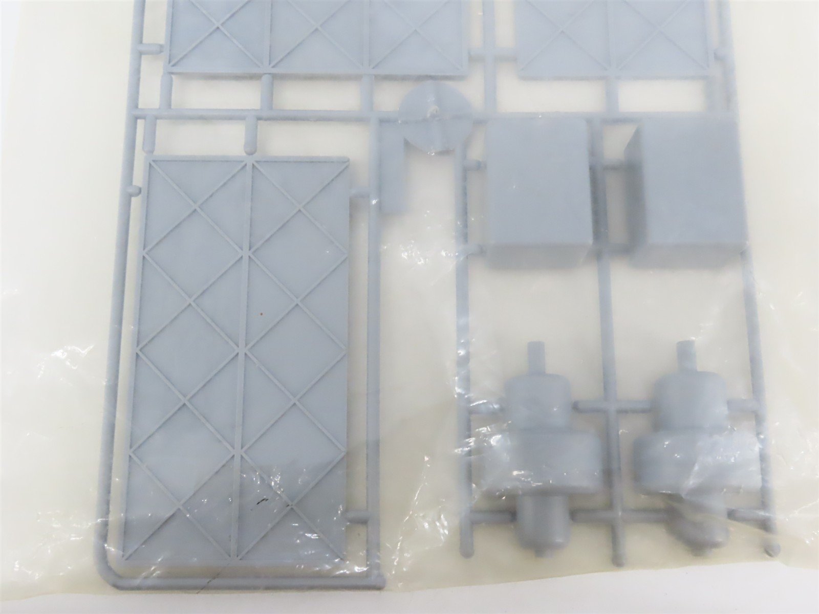 HO Scale Walthers Cornerstone Kit 933-3130 Interior for Northern Light & Power