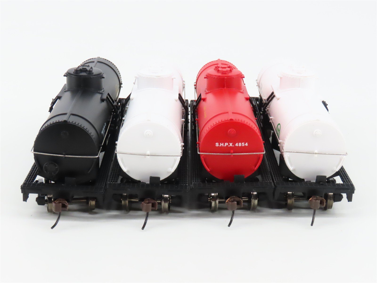 LOT of 4 HO Scale Bachmann Silver Series PSPX/QSOX/SHPX Single Dome Tank Cars