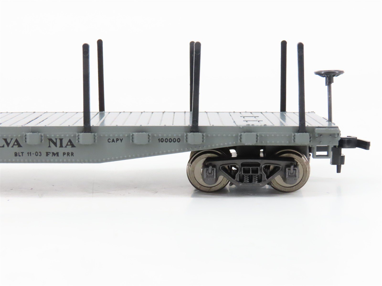 LOT of 2 HO Scale Rivarossi 2237 PRR Pennsylvania Railroad Flat Cars w/ Stakes