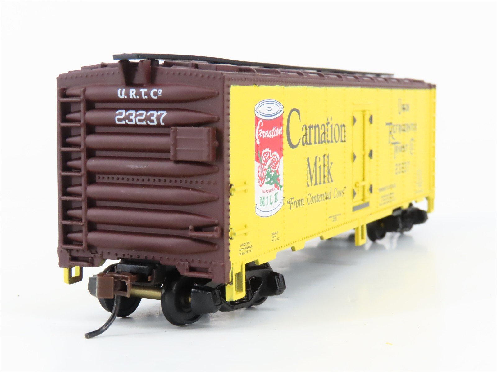 LOT of 3 HO Scale Mantua PRR/URTC/NATX Steel Reefer & Single Dome Tank Cars
