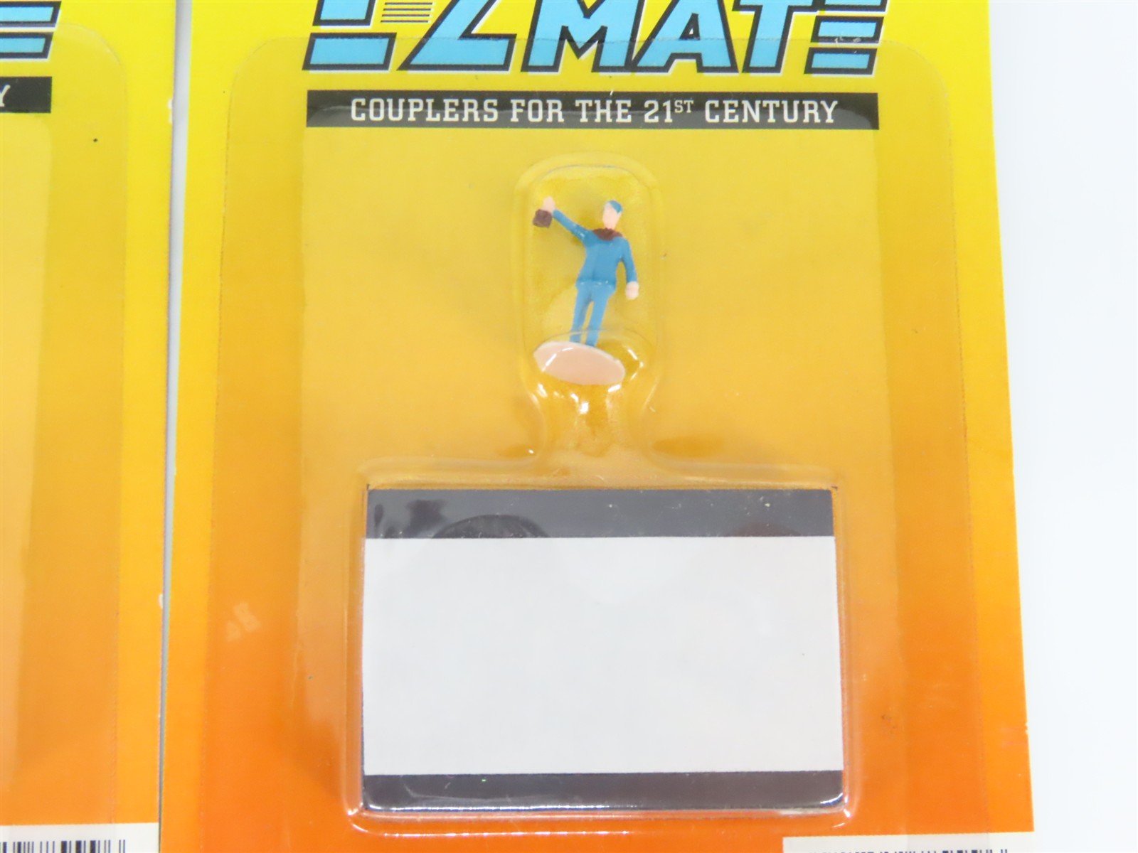 LOT of 6 HO Scale Bachmann 78999 E-Z Mate Uncoupler Magnets w/ Brakeman Figures