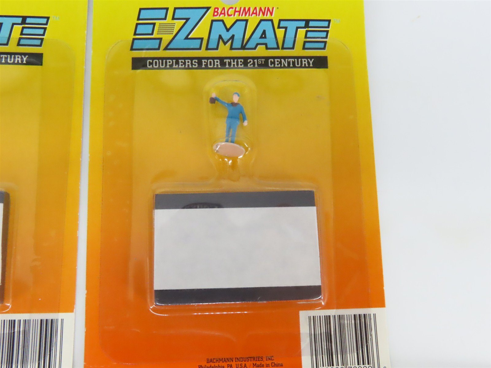 LOT of 5 HO Scale Bachmann 78999 E-Z Mate Uncoupler Magnets w/ Brakeman Figures