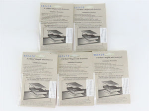 LOT of 5 HO Scale Bachmann 78999 E-Z Mate Uncoupler Magnets w/ Brakeman Figures