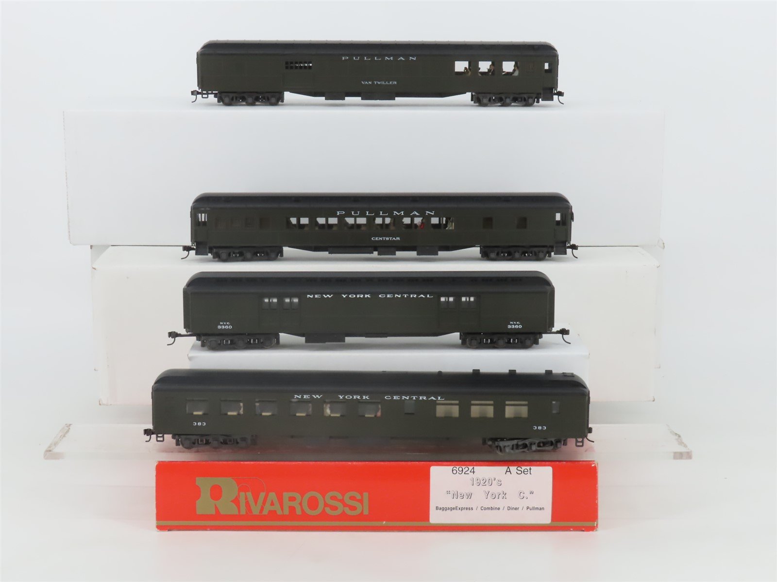 HO Scale Rivarossi 6924 NYC New York Central 1920's Passenger 4-Car Set