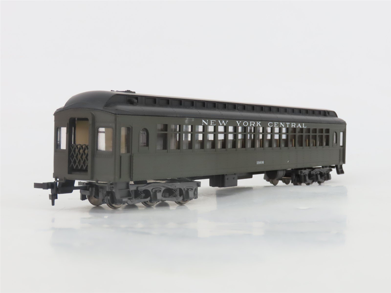 HO Scale Rivarossi 2737 NYC New York Central 1920's Coach Passenger Car #1966