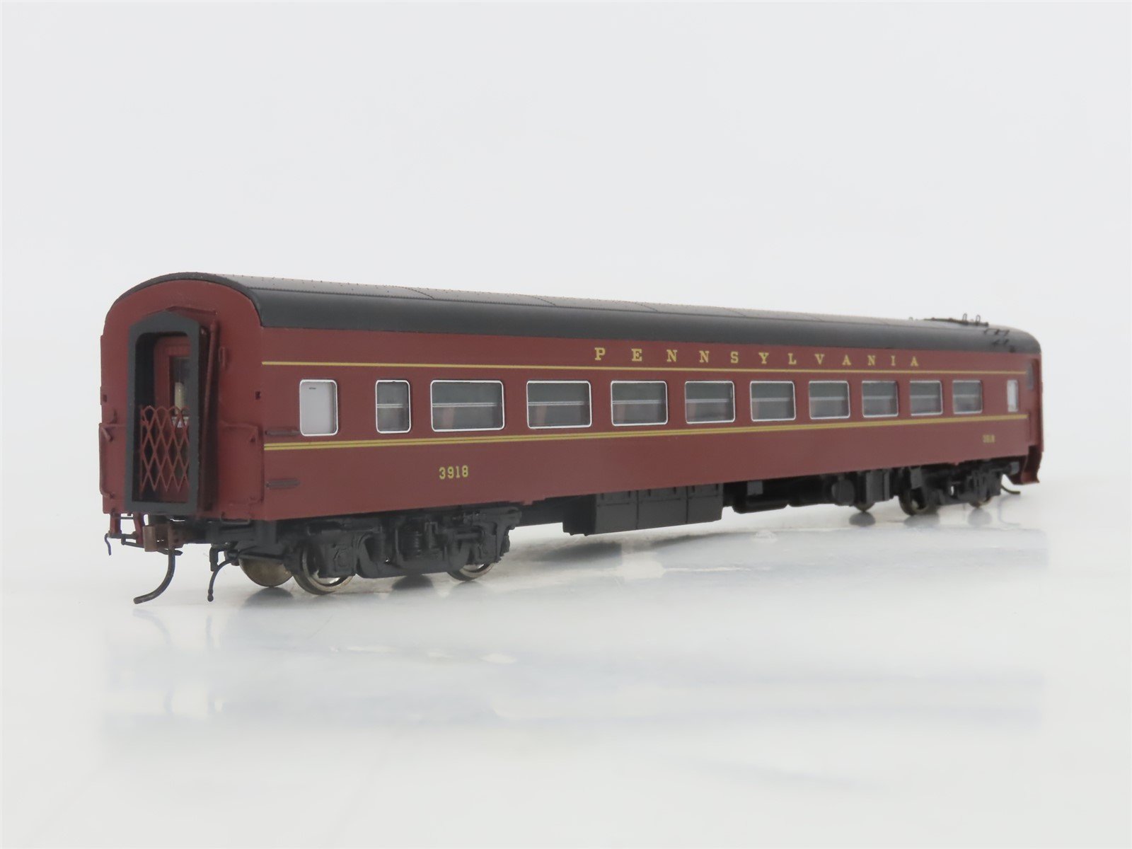 HO Scale Rapido 100232 PRR Pennsylvania Lightweight Coach Passenger Car #3918