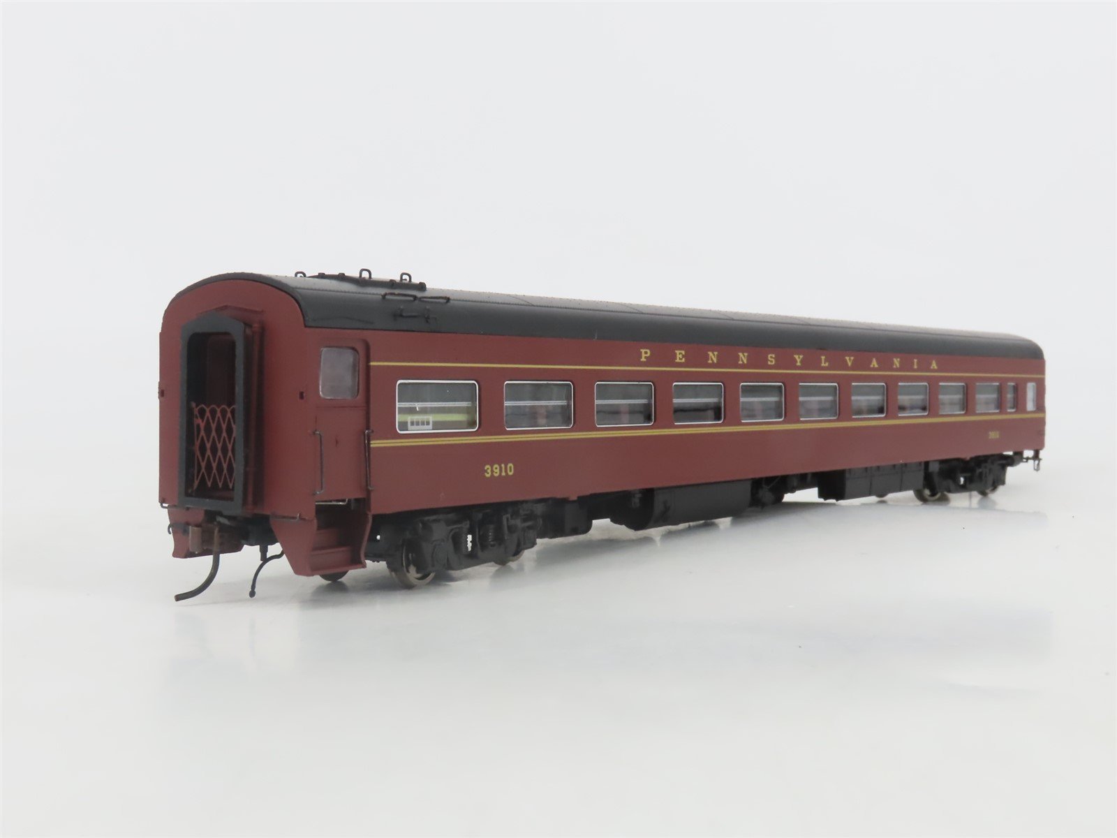 HO Scale Rapido 100231 PRR Pennsylvania Lightweight Coach Passenger Car #3910