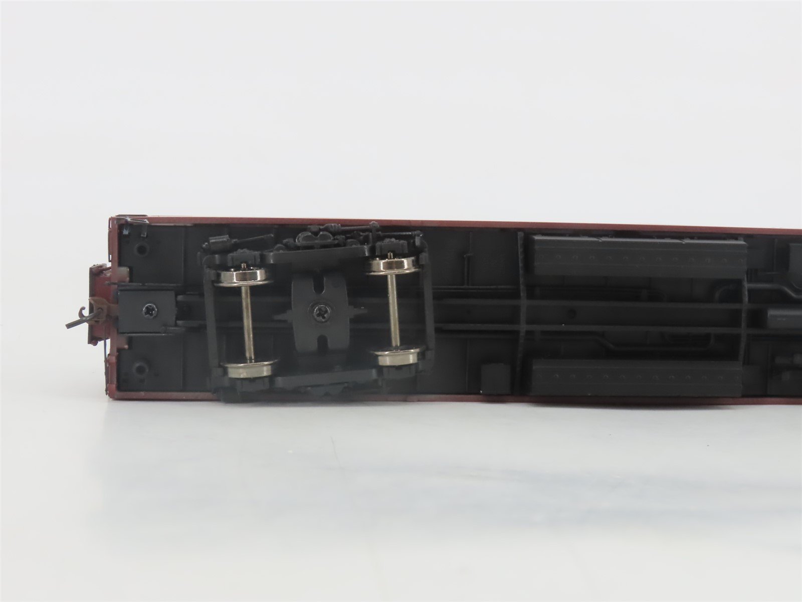HO Scale Rapido 100234 PRR Pennsylvania Lightweight Coach Passenger Car #3925