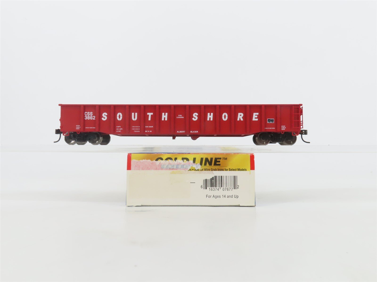 HO Scale Walthers Gold CSS South Shore 52' Thrall Gondola #3862 w/ Scrap Load