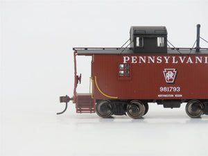 HO Walthers Platinum 932-7643 PRR Pennsylvania N6B Offset Cupola Caboose #981793
