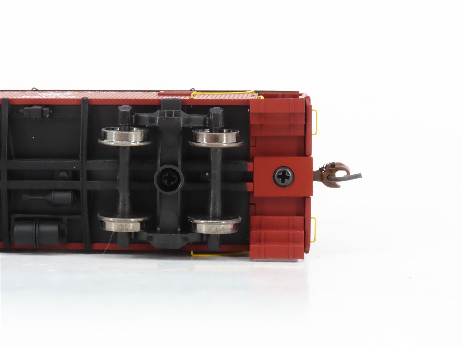 HO Walthers Platinum 932-7643 PRR Pennsylvania N6B Offset Cupola Caboose #981793