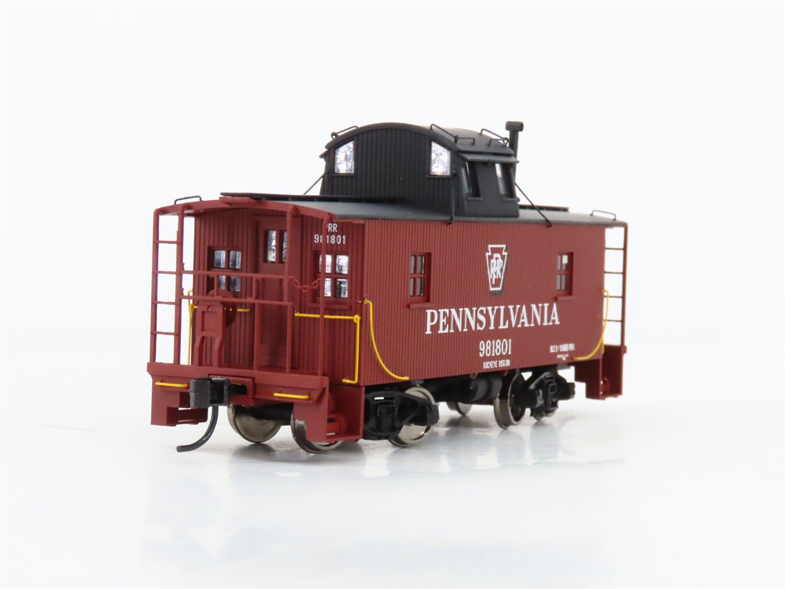 HO Walthers Platinum 932-7652 PRR Pennsylvania N6B Center Cupola Caboose #981801